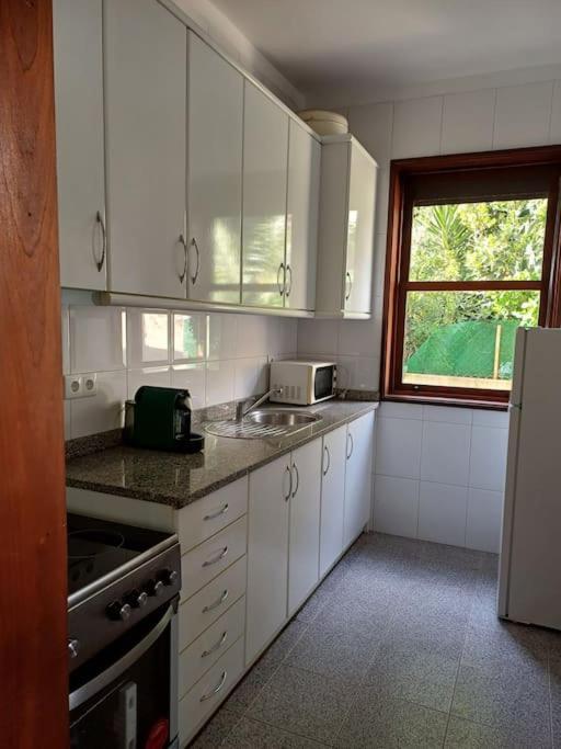 Roomy & Patio - 2 Bedroom Flat Porto Exterior foto