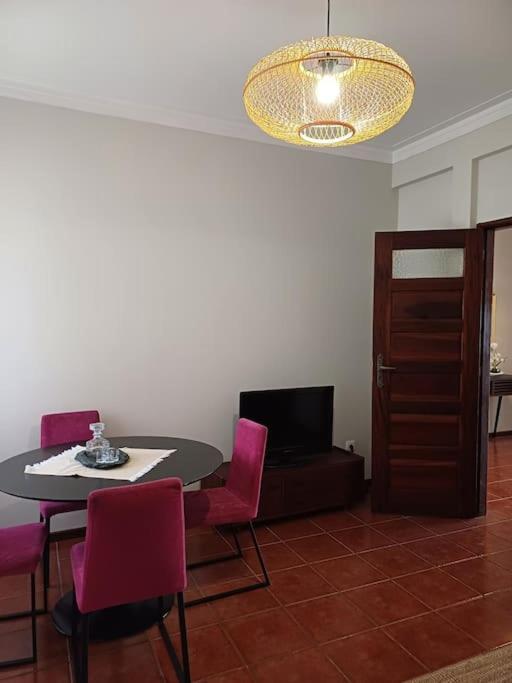 Roomy & Patio - 2 Bedroom Flat Porto Exterior foto